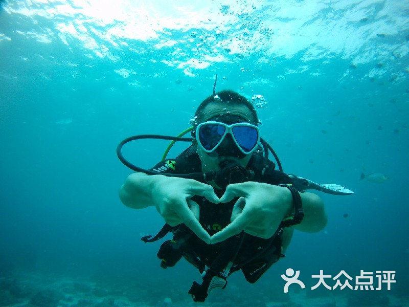 完善反恐法律制度体系符合国际原则理念